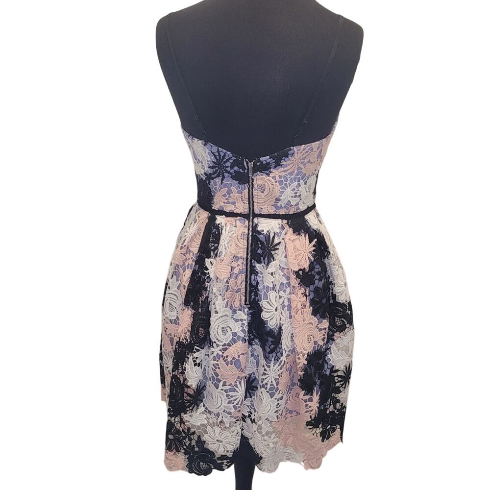 Romeo + Juliet Couture Lace Fit & Flare Dress – NWT – Size Medium – MSRP $240 - Picture 3 of 15